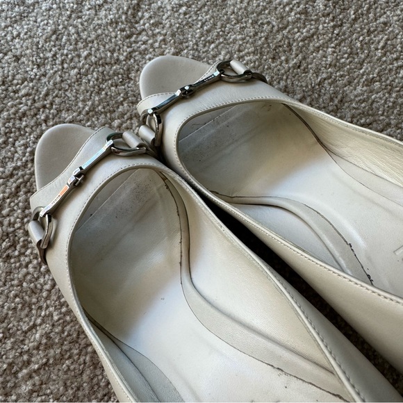 Gucci Horsebit Leather Peep Toe Stiletto Pumps Ivory Size 37 - Picture 9 of 14